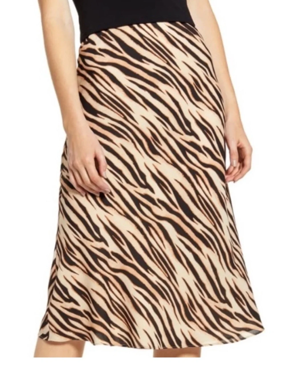 Socialite tiger print